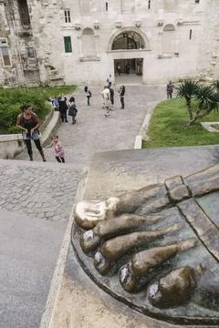  dedo gordo del pie de la estatua de Gregorio de Nin dedo gordo del pie de... Stock Photos