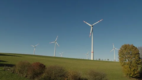 Deep approach to Wind Turbine 動画素材 120405075