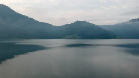 Deep blue lake 库存影片 148074402