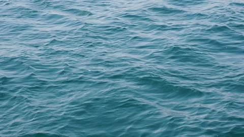 Deep calm blue sea Stockbeeldmateriaal 165727047