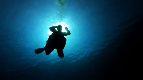 Deep diver Stock-Footage 112830920