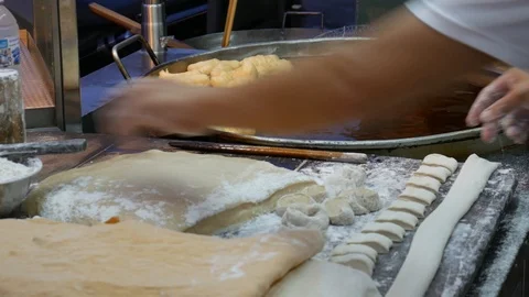 Deep-fried Chinese Dough Video stock 107605039
