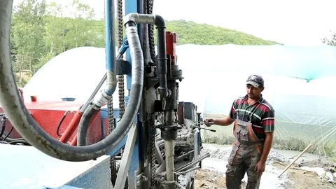 Deep ground drilling machine Stock Footage 92501609