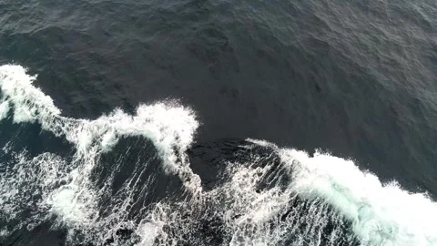Deep sea surface with blue black color water. Waves crashing with white sur.. Video stock 275568166