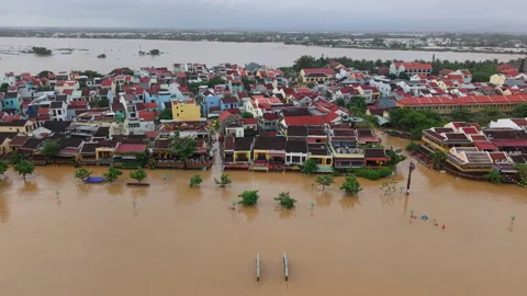 The deepest flood in history in Hoi An, Da Nang 2025 Video stock 320878695