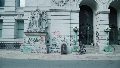 Defaced city hall, NYC. Stock Footage 164919916