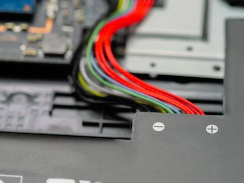 Defective notebook battery. 库存照片