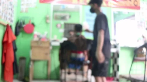 Defocus barber work. Activities at the barber shop. Stock Footage 245264663