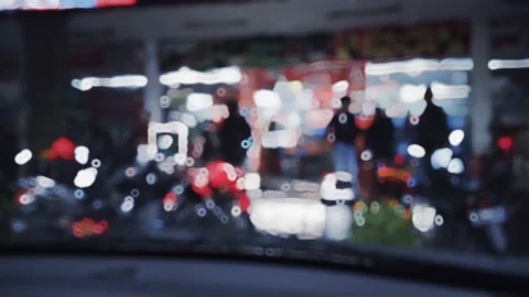 Defocus, Out of Focus view of A group of random people, traveler take shelter fo Stock Footage 230967795