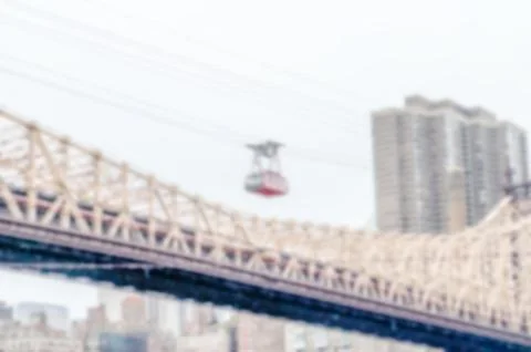 Defocused background with Roosevelt Island Tramway, New York Foto stock