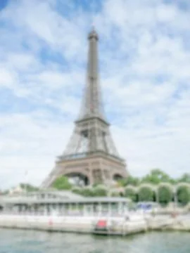 Defocused background of the Tour Eiffel in Paris, France 스톡 사진