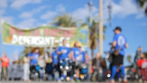 Defocused Batucada on a Demonstration due to Climate Change with original Sou Vídeo Stock 98270152