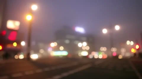 Defocused city intersection at night Video stock 10315972