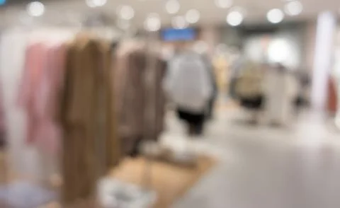 Defocused convenience store Фото