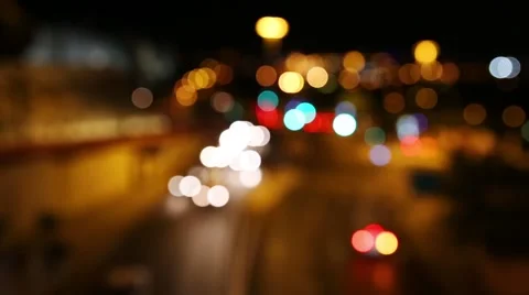 Defocused night traffic Stock Footage 51129528