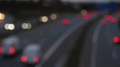 Defocused traffic on highway at night Stock-Footage 292935104