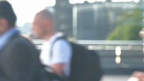 Defocussed pedestrians at rush hour Video stock 89581109