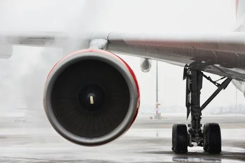 Deicing of the airplane Stockfoto's