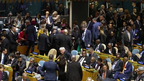 Delegates move through UN General Assembly Hall Video stock 346265191