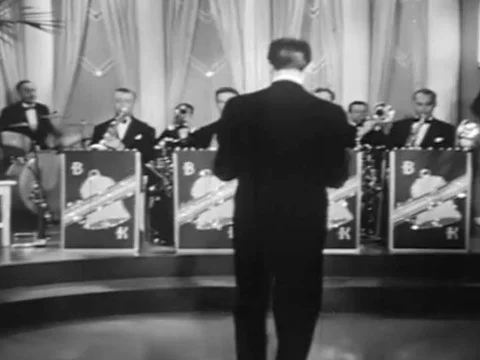 The Delegates sing about building a Monument in Washington D.C. in this 1940s Vídeos de archivo 74736996