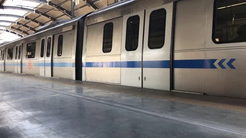 Delhi metro train Stock Footage 73113053