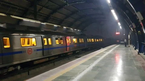Delhi metro train 動画素材 123680670