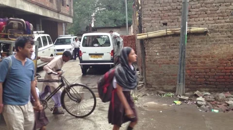 Delhi rickshaw school bus Video stock 44170451