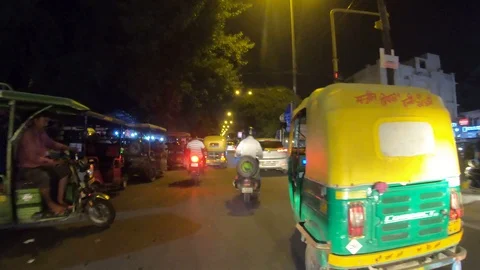Delhi’s traffic at night time Vídeo Stock 116005269