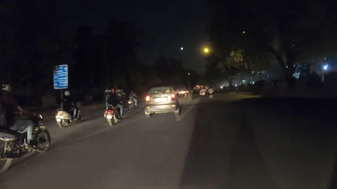 Delhi’s traffic at night time Vídeo Stock 116006377