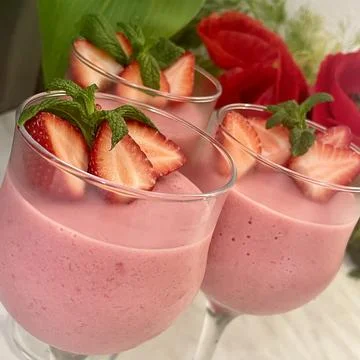 Delicate Strawberry Mousse Stock Photos