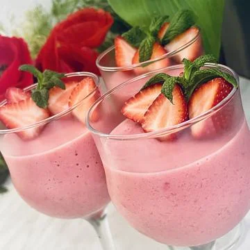 Delicate Strawberry Mousse Stock Photos
