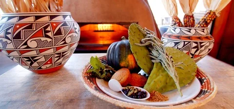 Delicious Authentic Native American Dish, Restaurant Slow Motion Vídeo Stock 109491503