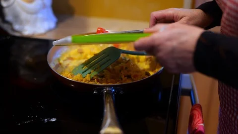 A delicious breakfast skillet of ham, eggs, fresh vegetables with cheese. Stock Footage 126200330