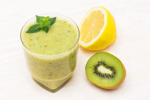 Delicious cocktail of kiwi lemon Stock Photos