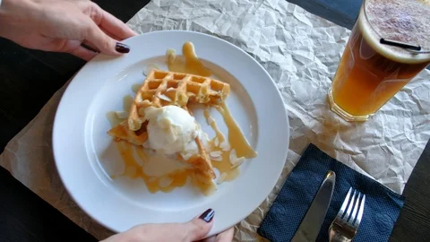 Delicious dish on the table in the restaurant Video stock 94217952