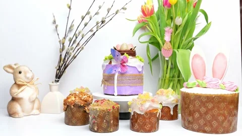 Delicious Easter cake with flowers. Happy Holiday Stock-Footage 235458580