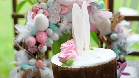 Delicious Easter cake with flowers. Happy Holiday Stock-Footage 235458789