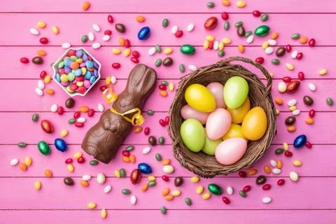 Delicious Easter chocolate bunny, eggs and sweets Foto stock
