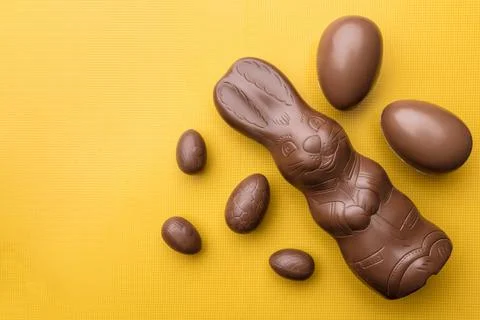 Delicious Easter chocolate bunny, eggs and sweets Foto stock