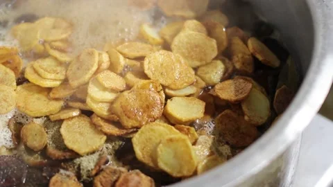 Delicious fried potato Stock Footage 152348916