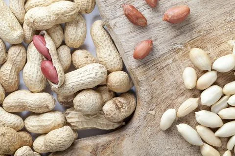 Delicious peanuts on the table Foto stock