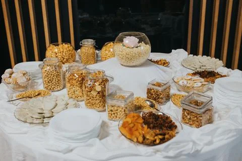 Delicious shot of dessert in the rectangular, round and transparent container 스톡 사진