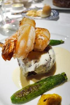Delicious shrimp appetizer Фото