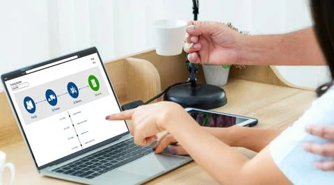 Delivery tracking system for e-commerce and modish online business Foto stock