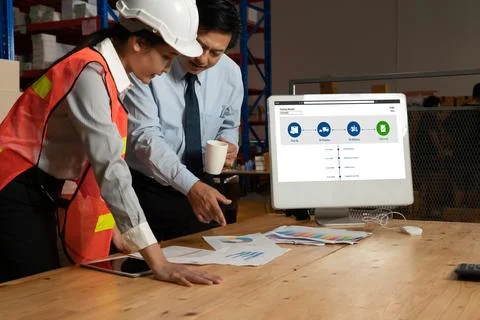 Delivery tracking system for e-commerce and modish online business Foto stock