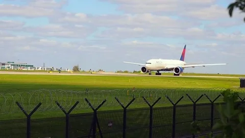 Delta aeroplane Stock Footage 76570022