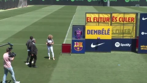 Dembélé signs for Barça until 2024, Barcelona, ES - 14 Jul 2022 Stock Footage 204154261