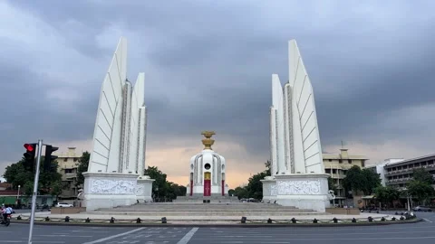 Democracy Monument in Bangkok Stock Footage 281356668