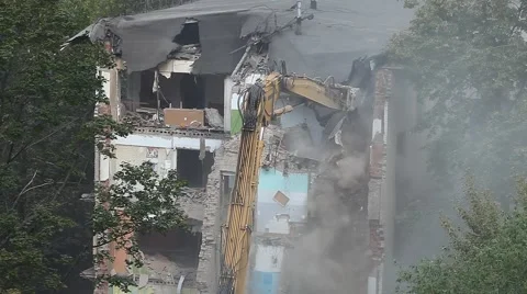 Demolition of house Video stock 45417486