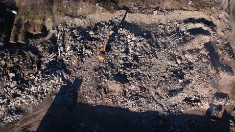 Demolition of an old factory 库存影片 219976903